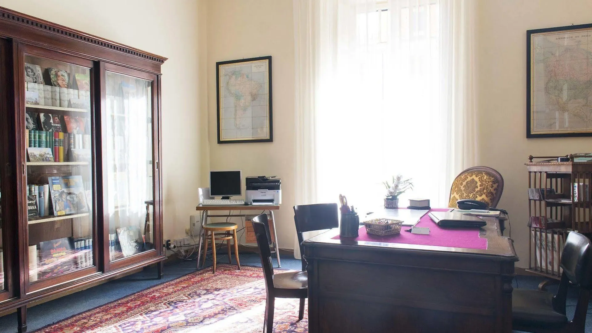 Rome Charming Suites 2*,